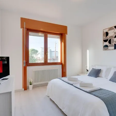 2 Min Centre - Design, Balcony And Wi-fi * Gorizia