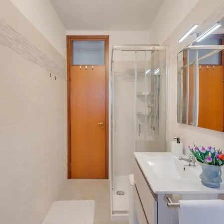2 Min Centre - Design, Balcony And Wi-fi Appartement Gorizia