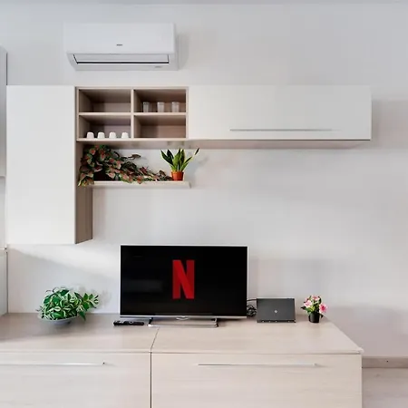 2 Min Centre - Design, Balcony And Wi-fi Appartement *