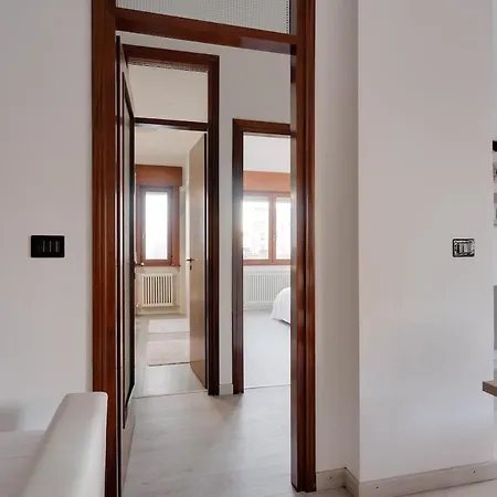 2 Min Centre - Design, Balcony And Wi-fi Appartement Gorizia